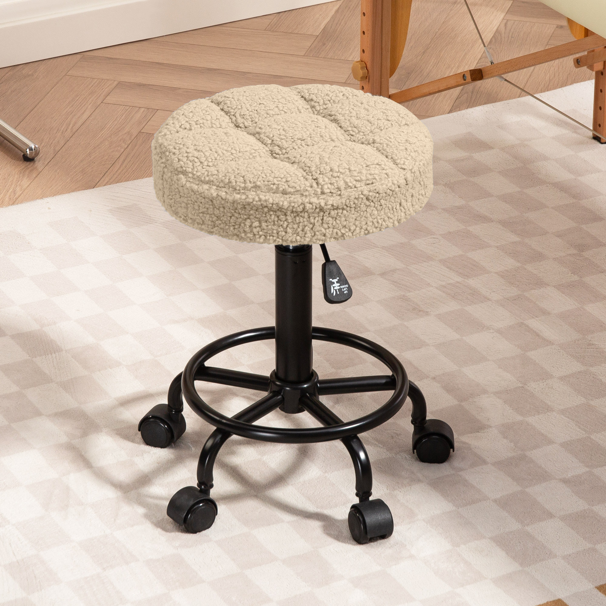 Taburete Giratorio Redondo Taburete con Ruedas Altura Regulable 50-66 cm Asiento Tapizado en Tejido de Borreguito para Salones Talleres Spa Masaje Marrón Claro