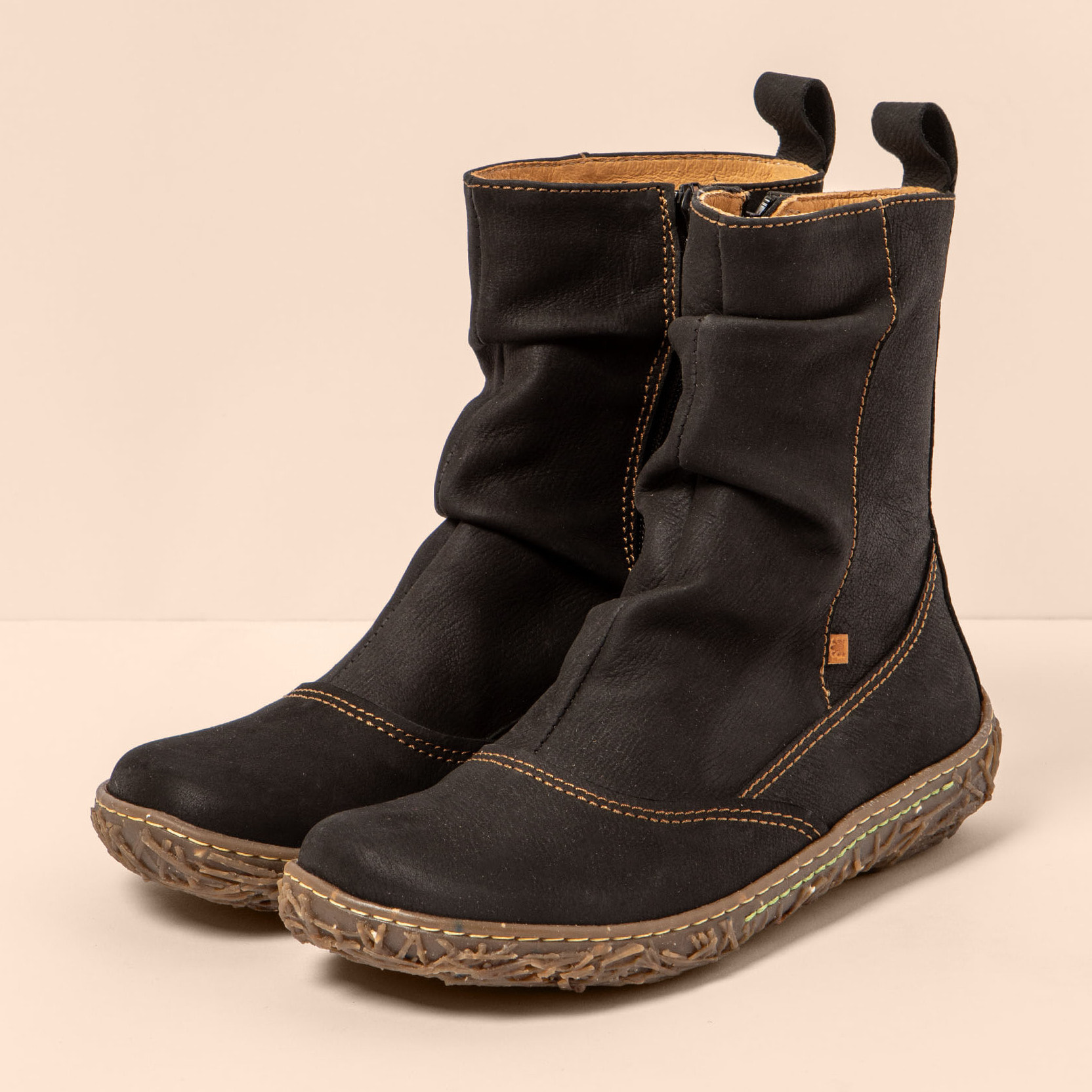 Botines N722 PLEASANT BLACK/NIDO color Black