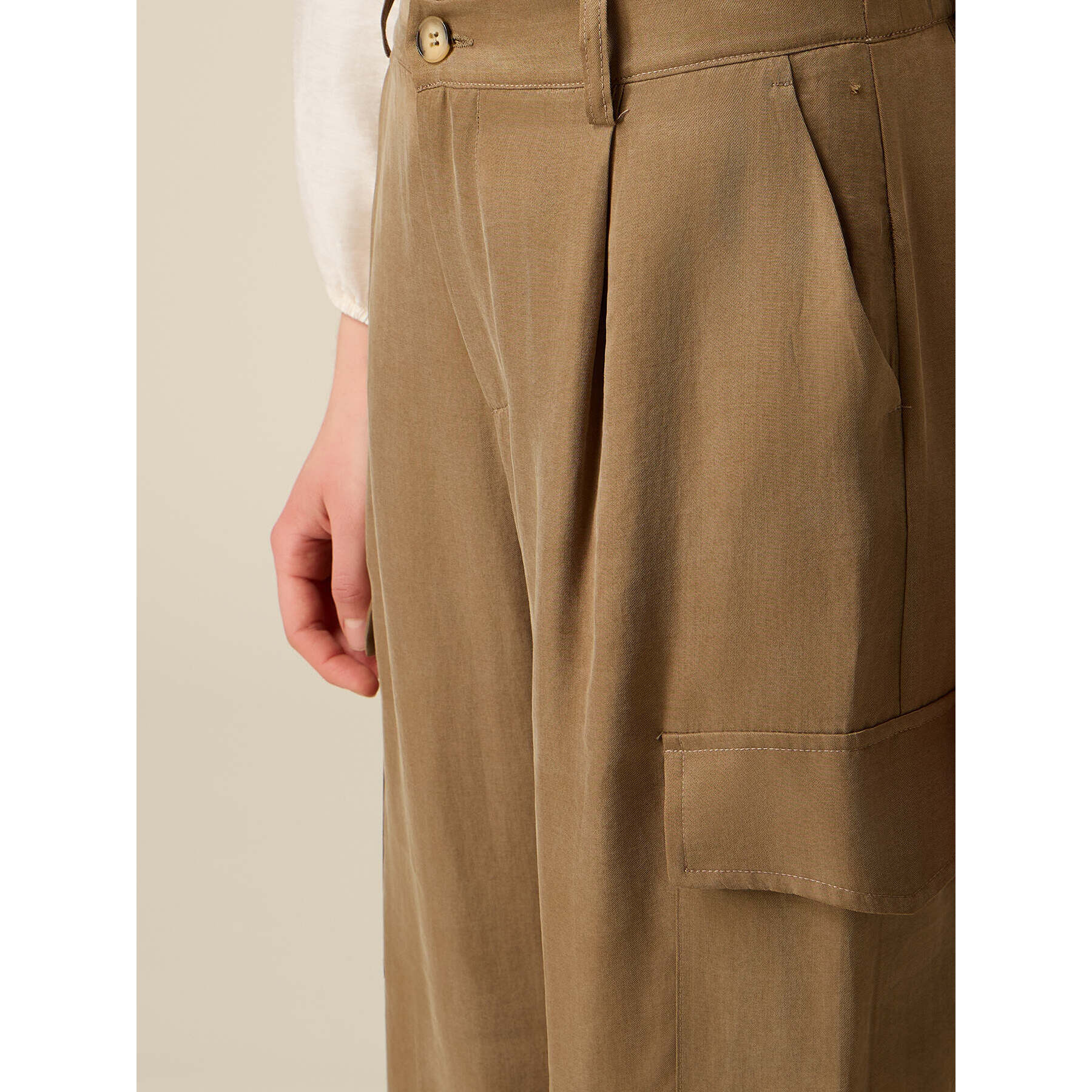 Oltre - Pantalones cargo de lyocell - Beige