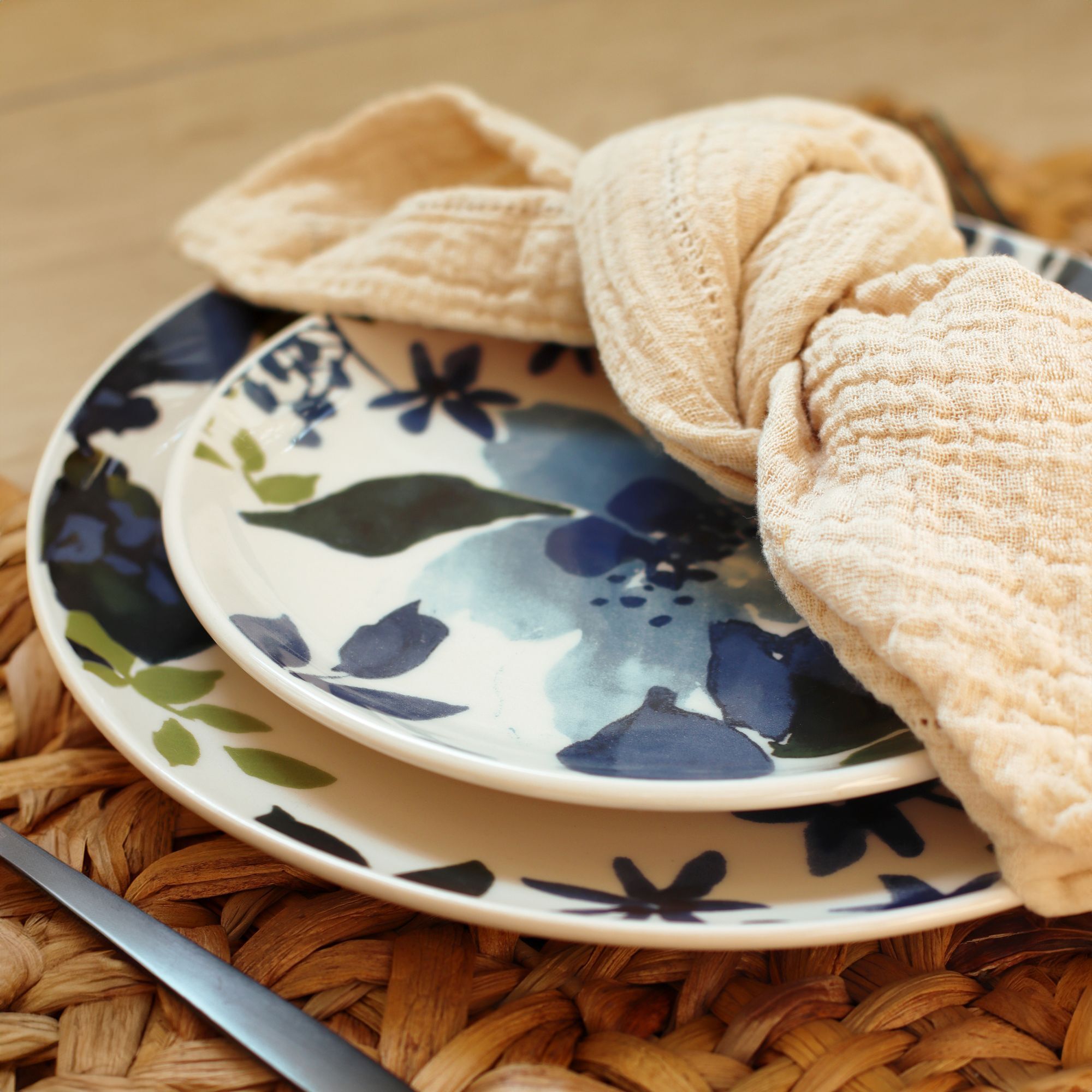 Lot de 6 assiettes plates en grès 26cm motif fleuri bleu BLEUET