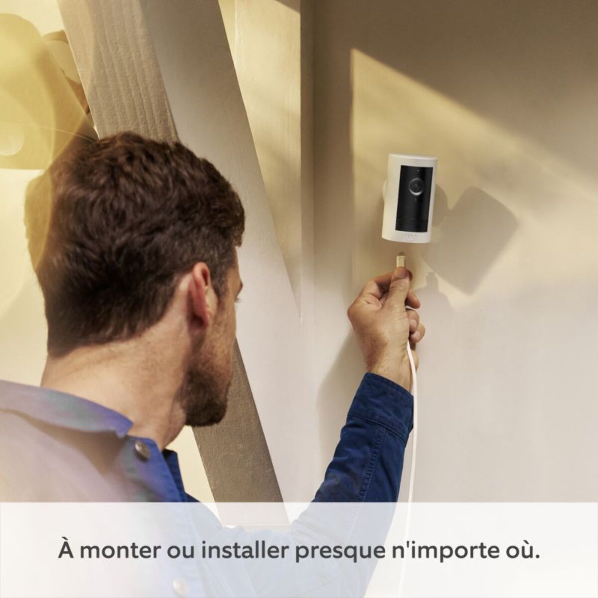 Caméra de surveillance RING Cam Plus - Plug-in - Noire