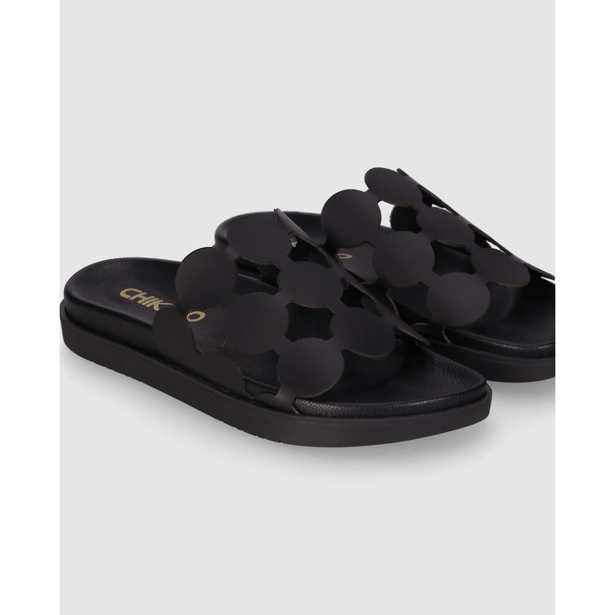 Sandalias de Piel - Negro - Tacón: Bajo