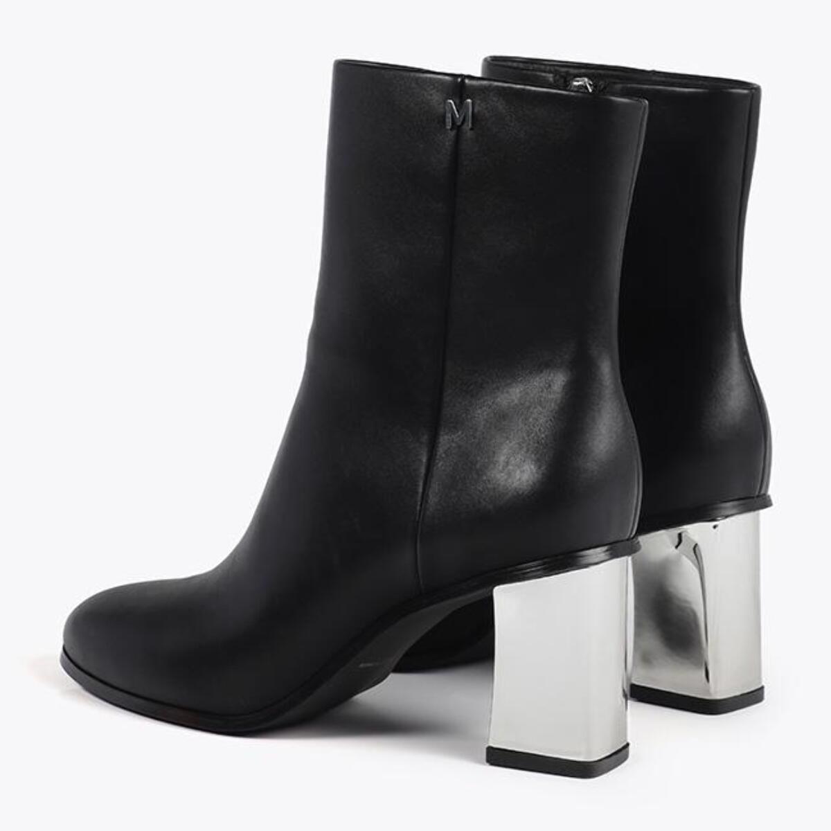 Stivaletto con Tacco Effetto Metallico