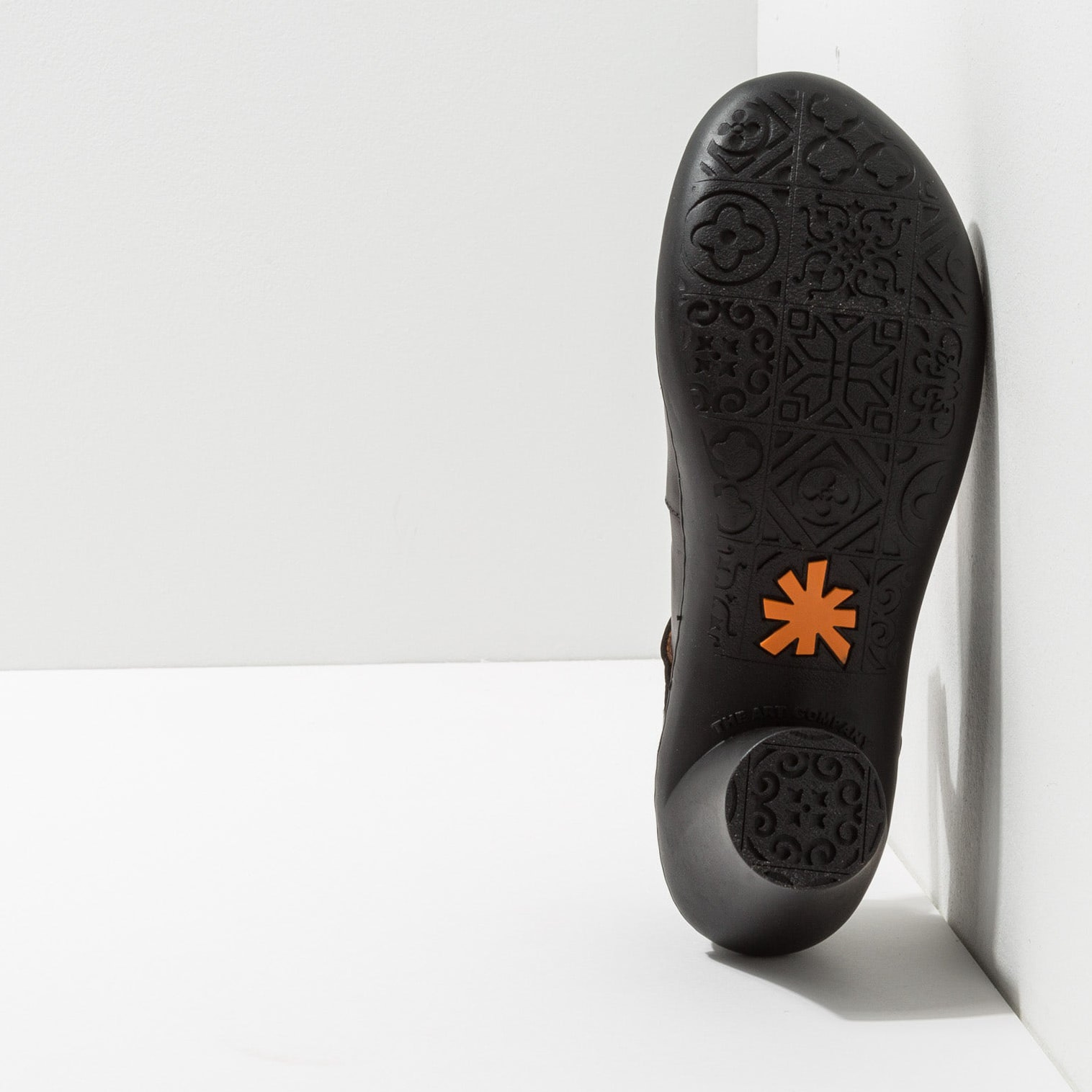 Zapatos con tacón 1440 GRASS WAXED BLACK/ ALFAMA color Black