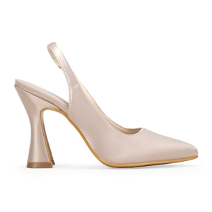 Zapatos de tacón acampanado beige