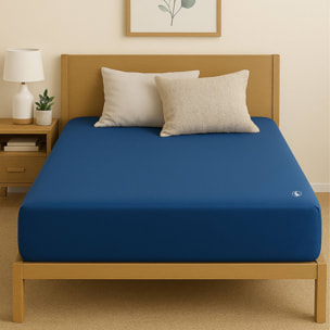 Sábana bajera (200x200+30cm solapa) 100%algodón 180tc color azul marino logo bordado el ganso