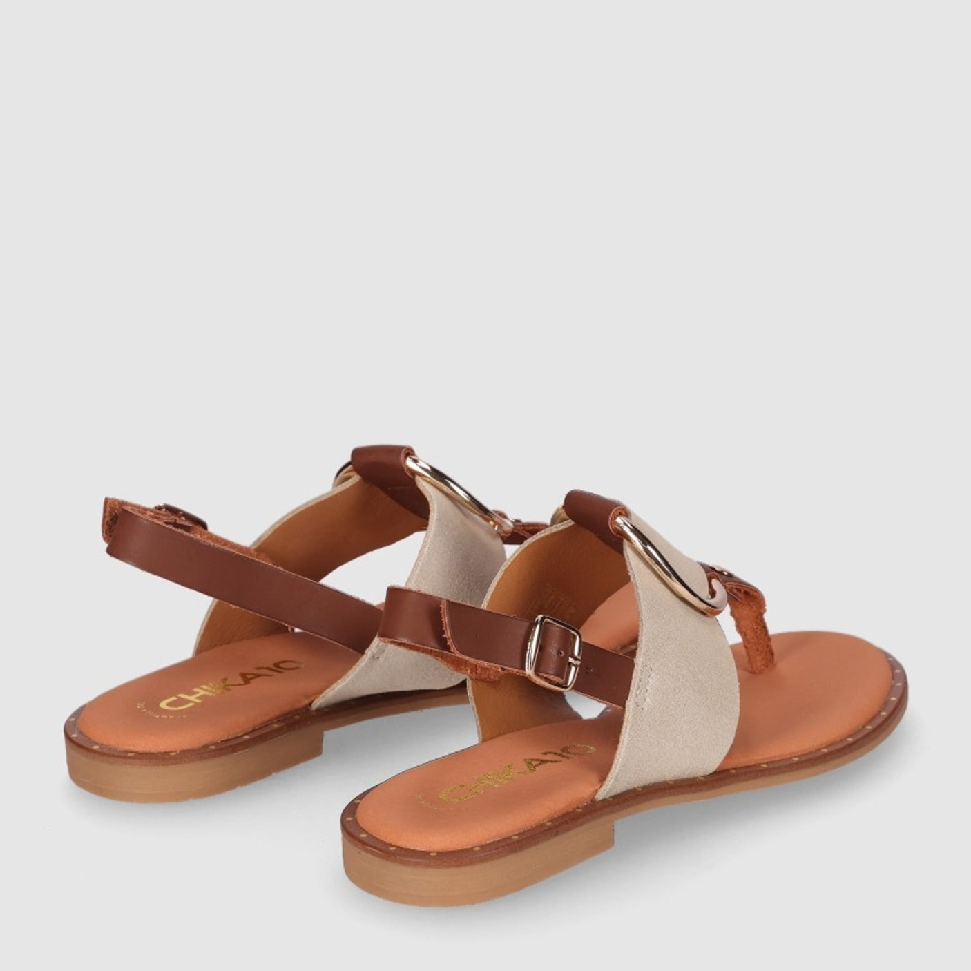 Sandalias de Serraje - Oro - Tacón: Bajo