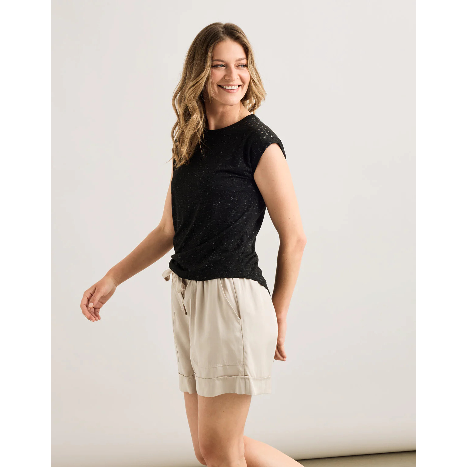 Camiseta Manga Corta Negro- Shimera