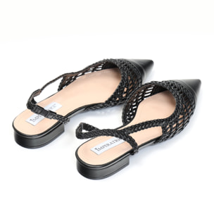 Ballerine in simil pelle con intreccio