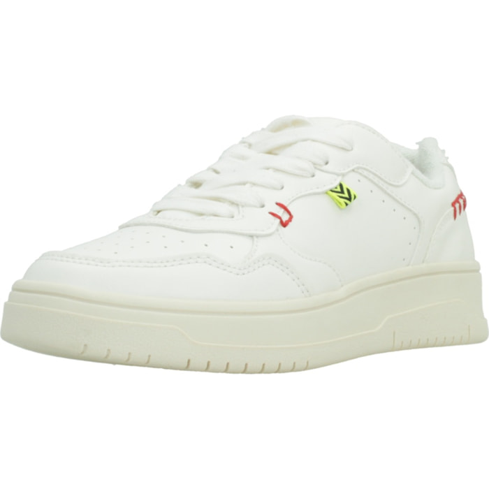 Zapatillas Niño de la marca GEOX  modelo J56NLC 000BC BLANCO