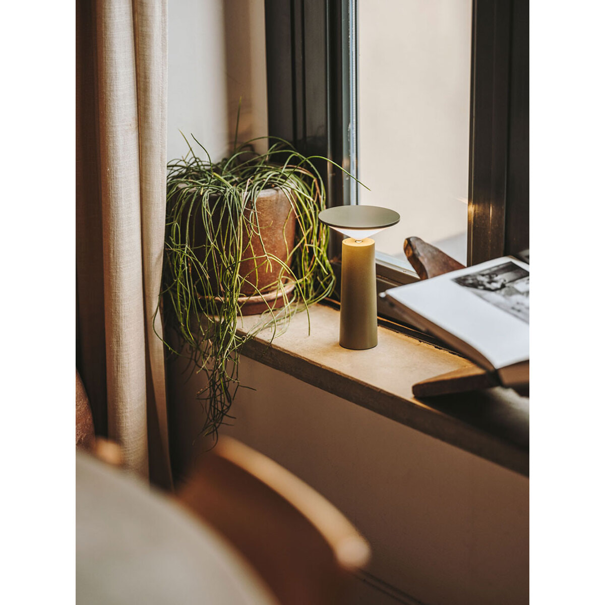 LEDS C4 Sobremesa COCKTAIL LED 3.5 Blanco cálido - 2700K TOUCH DIMMING Gris oliva 154lm