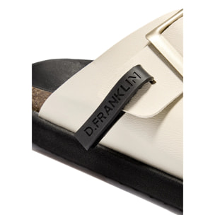 Sandalias de Mujer Cierre Hebilla en Beige Vibe Champion