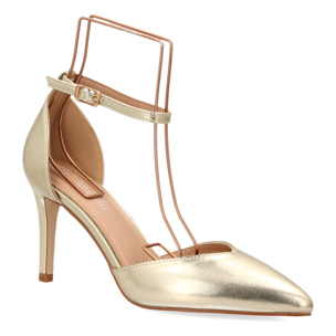 Zapatos elegantes de tacón fino para mujer.