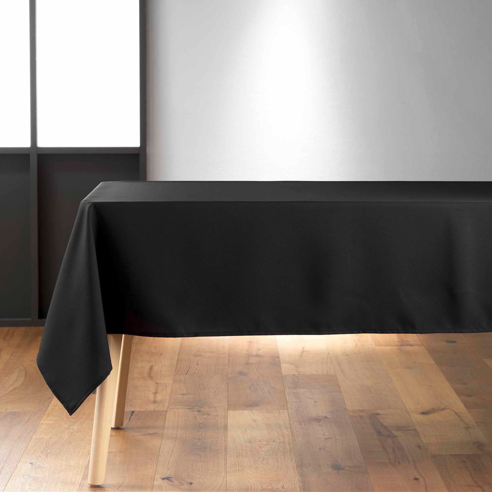 Nappe rectangulaire unie Essentiel - Noir