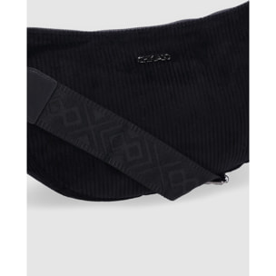 Bolso - Negro - Medida: 26 cm x 20 cm x 10 cm