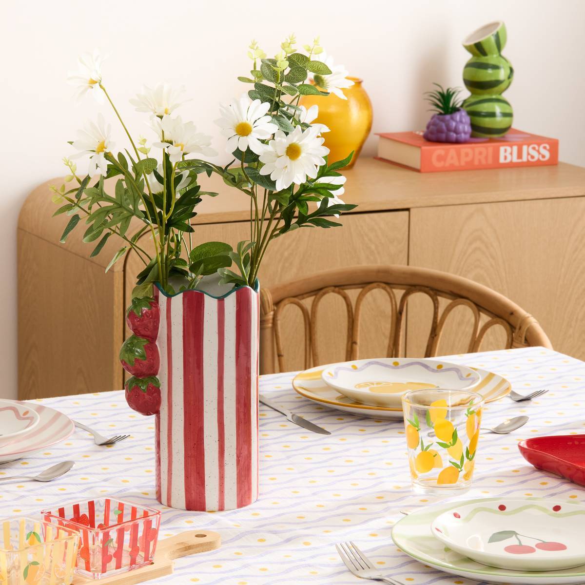 Vase Fruity Rayé Rouge et Blanc Fraise 15x11x23,5 cm