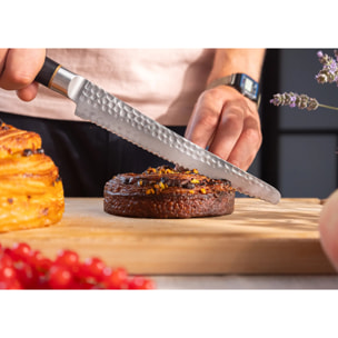 Cuchillo de Pan | Hoja de 200 mm | Acero Inoxidable Japonés San-Mai