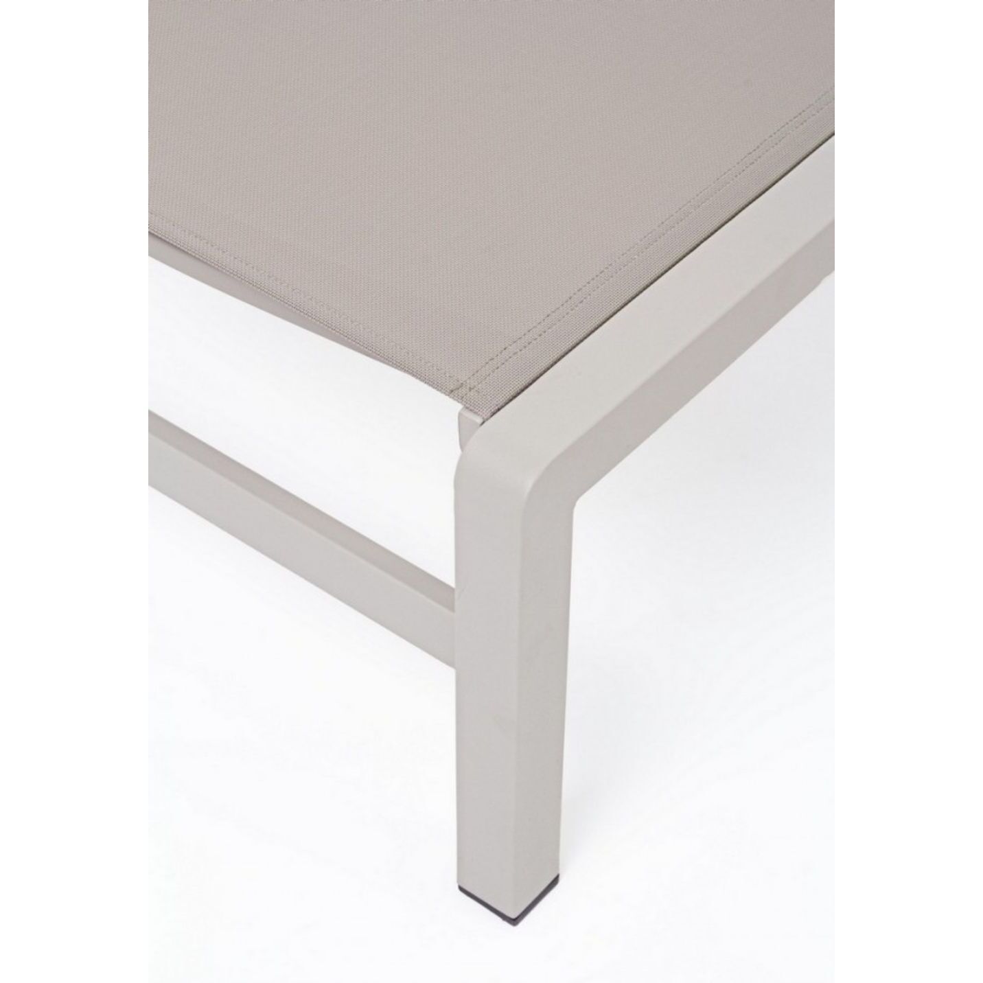 Set di 4 lettini reclinabili KONNOR in alluminio e textilene tortora, con ruote