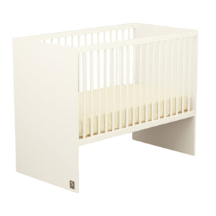Lit bébé 120x60 à barreaux avec têtes en panneaux