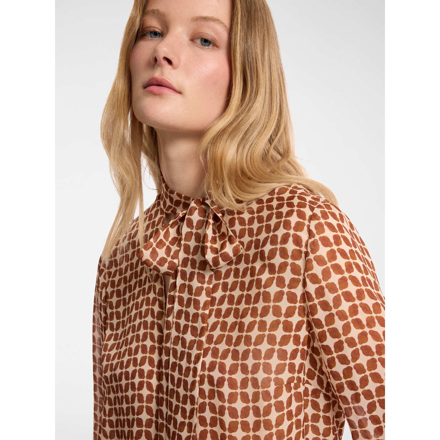 Elena Mirò - Blusa estampada con fajín - Marrón