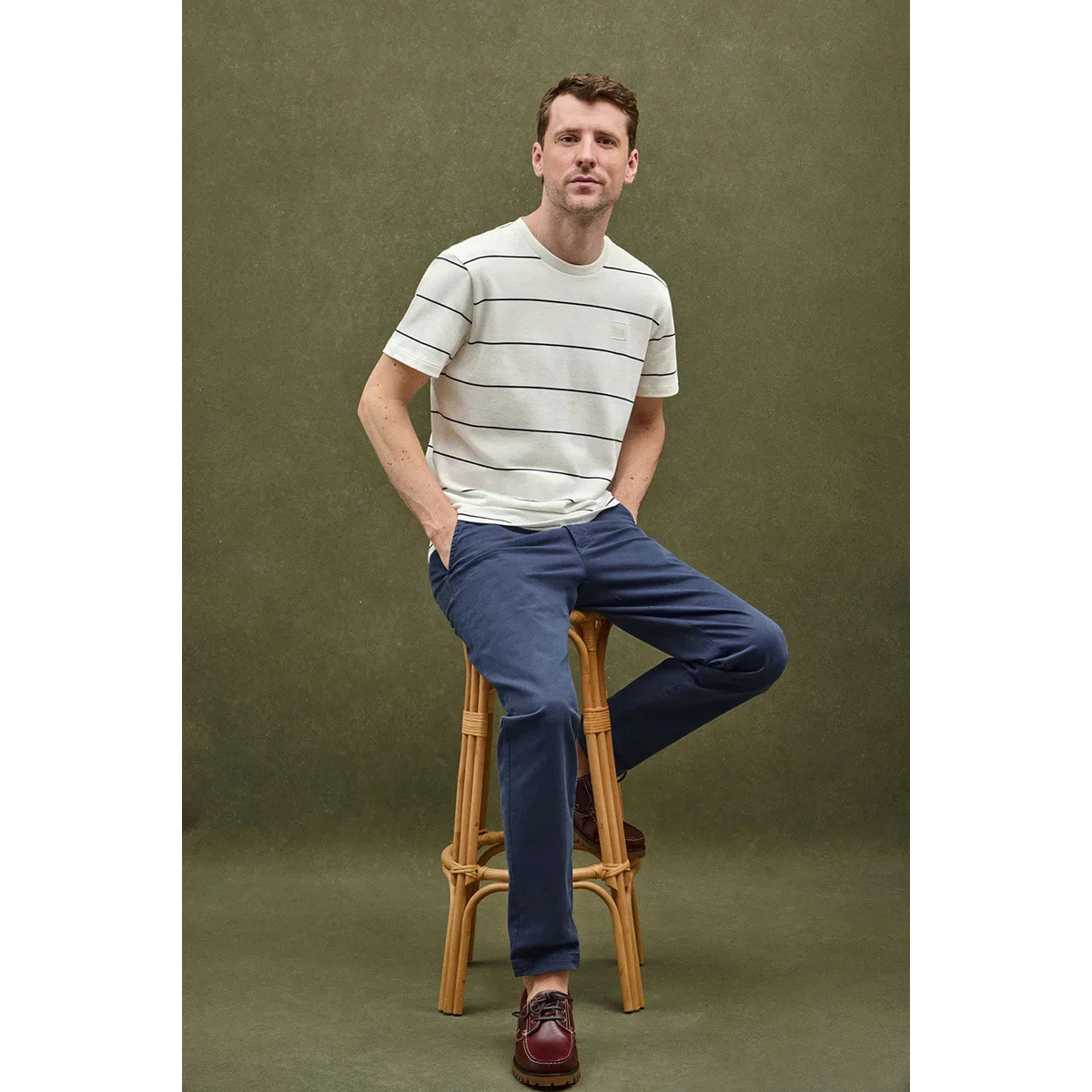 Maglietta a righe ecrù e blu marino con toppa Polo Club