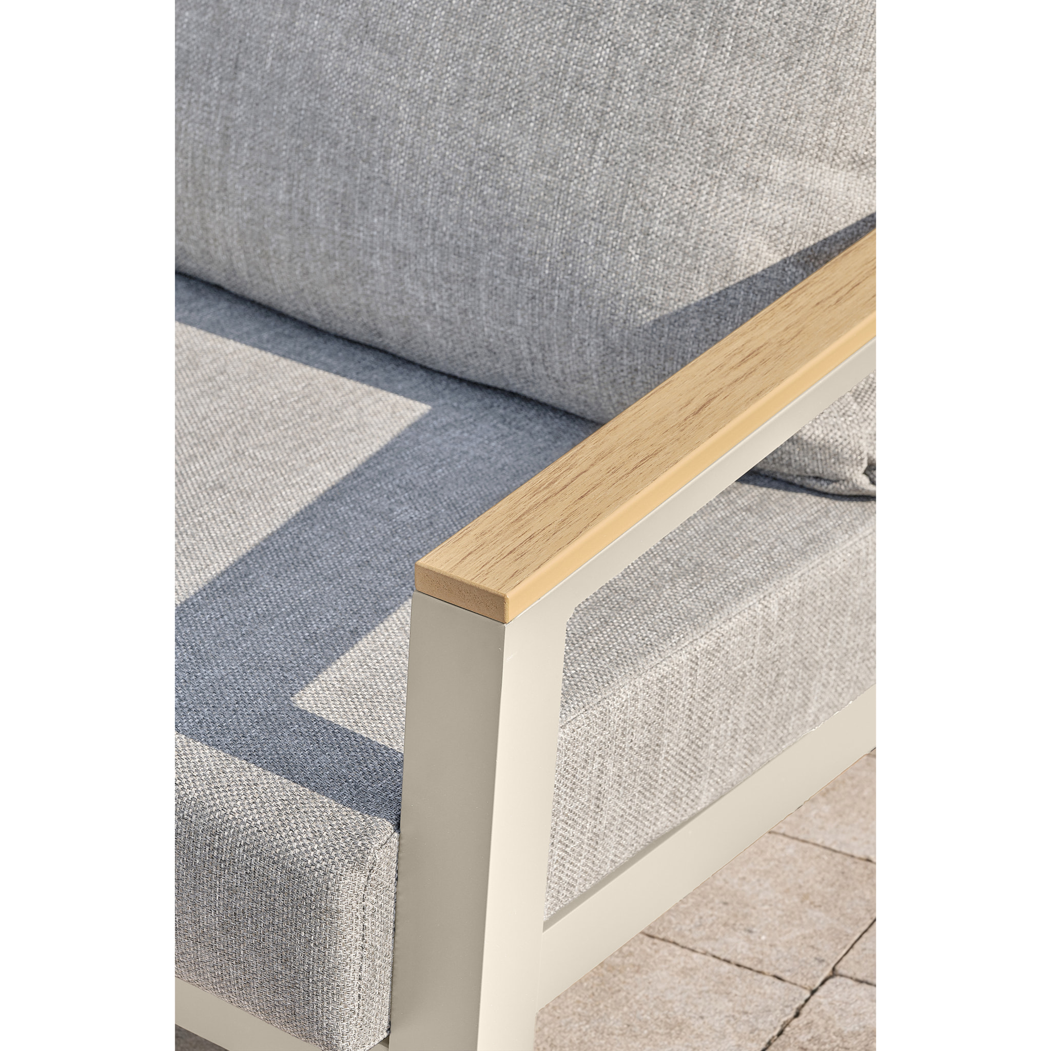 KOMMOS - Salon de jardin 5 pl en alu et plateau composite effet bois