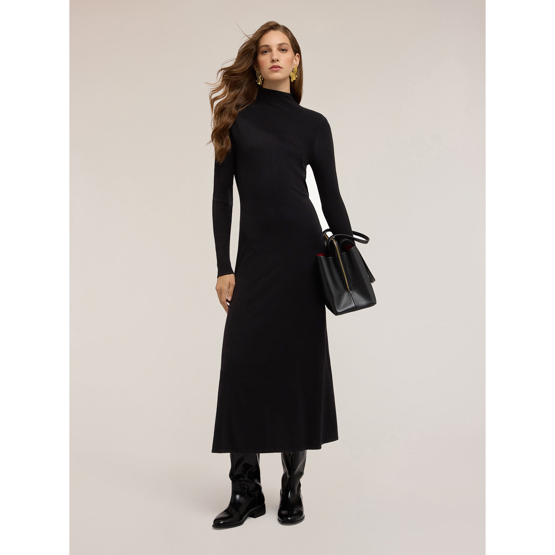 Motivi - Tubino midi in maglia con cut-out posteriore - Nero