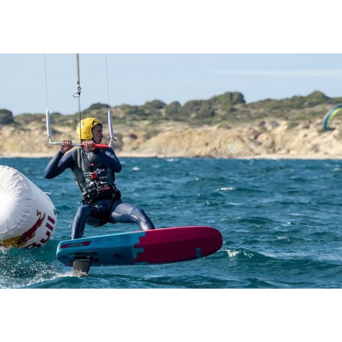 CASCOS PARA DEPORTES DE AGUA OCEAN RHINO de color Amarillo