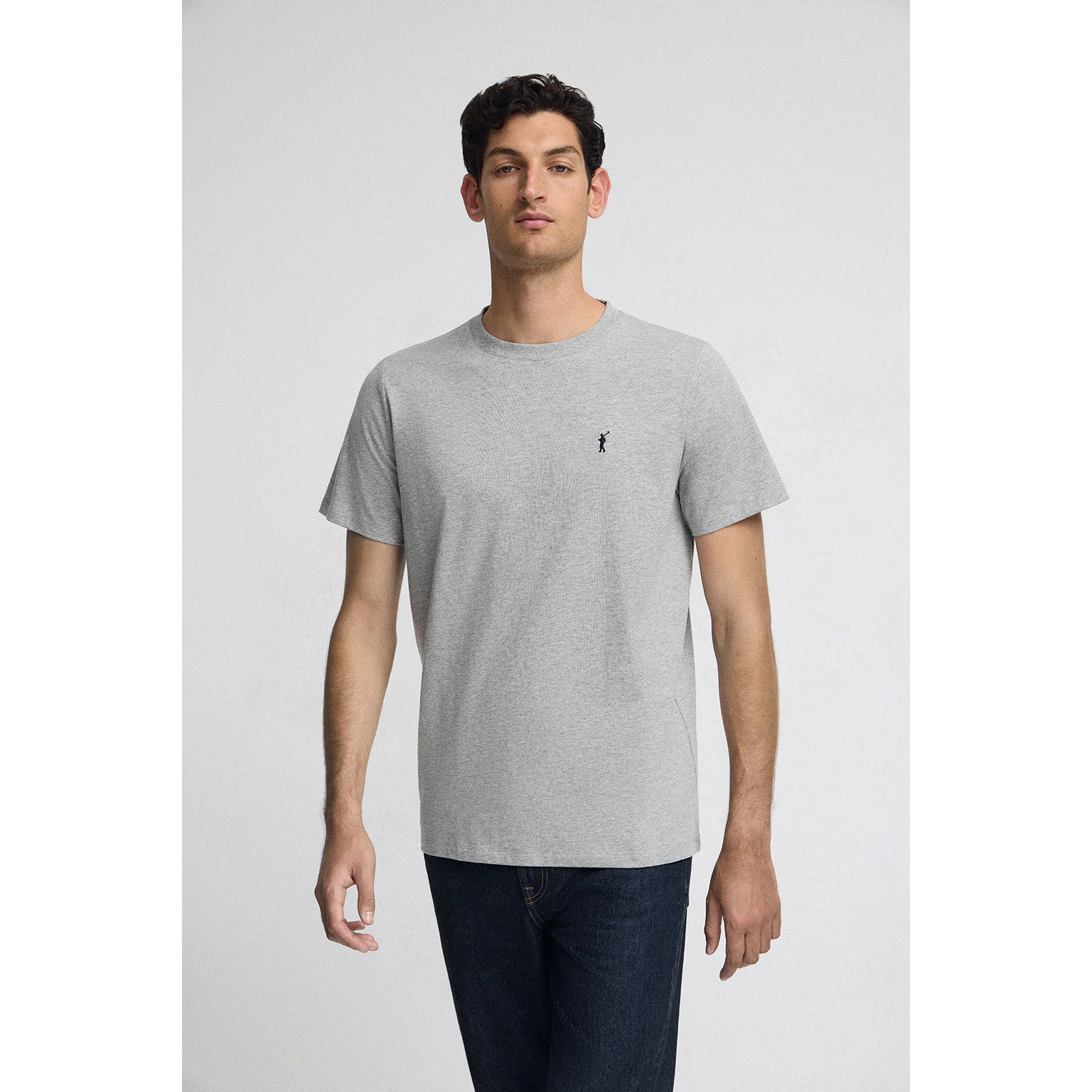 Camiseta gris vigoré con cuello redondo y bordado Rigby Go