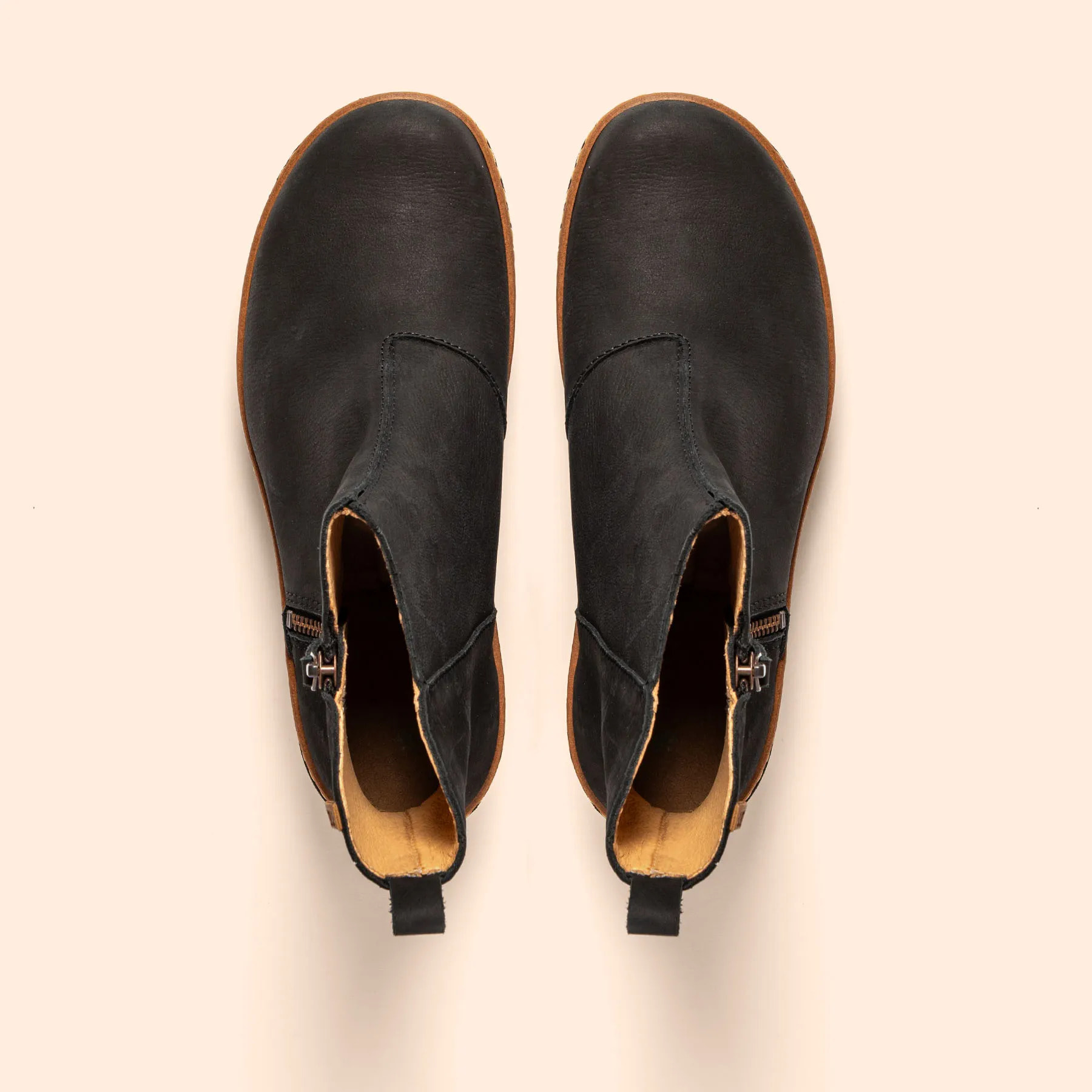 Botines N5167S PLEASANT BLACK / MYTH YGGDRASIL color Black