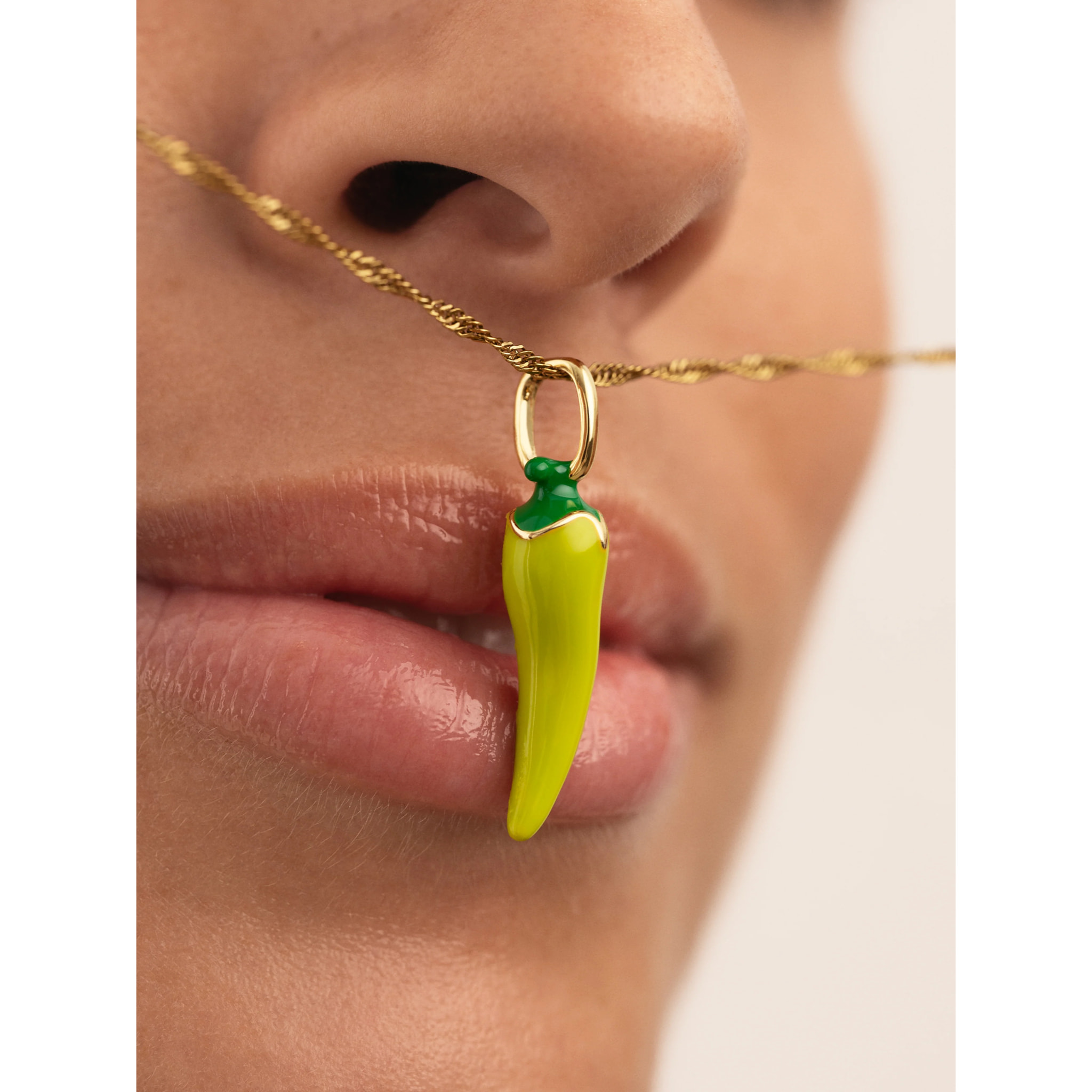 Charm Piparra Placcato Oro