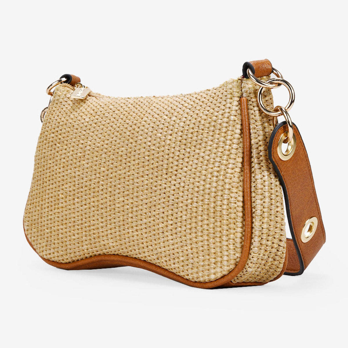 Bolso de hombro marrón en rafia
