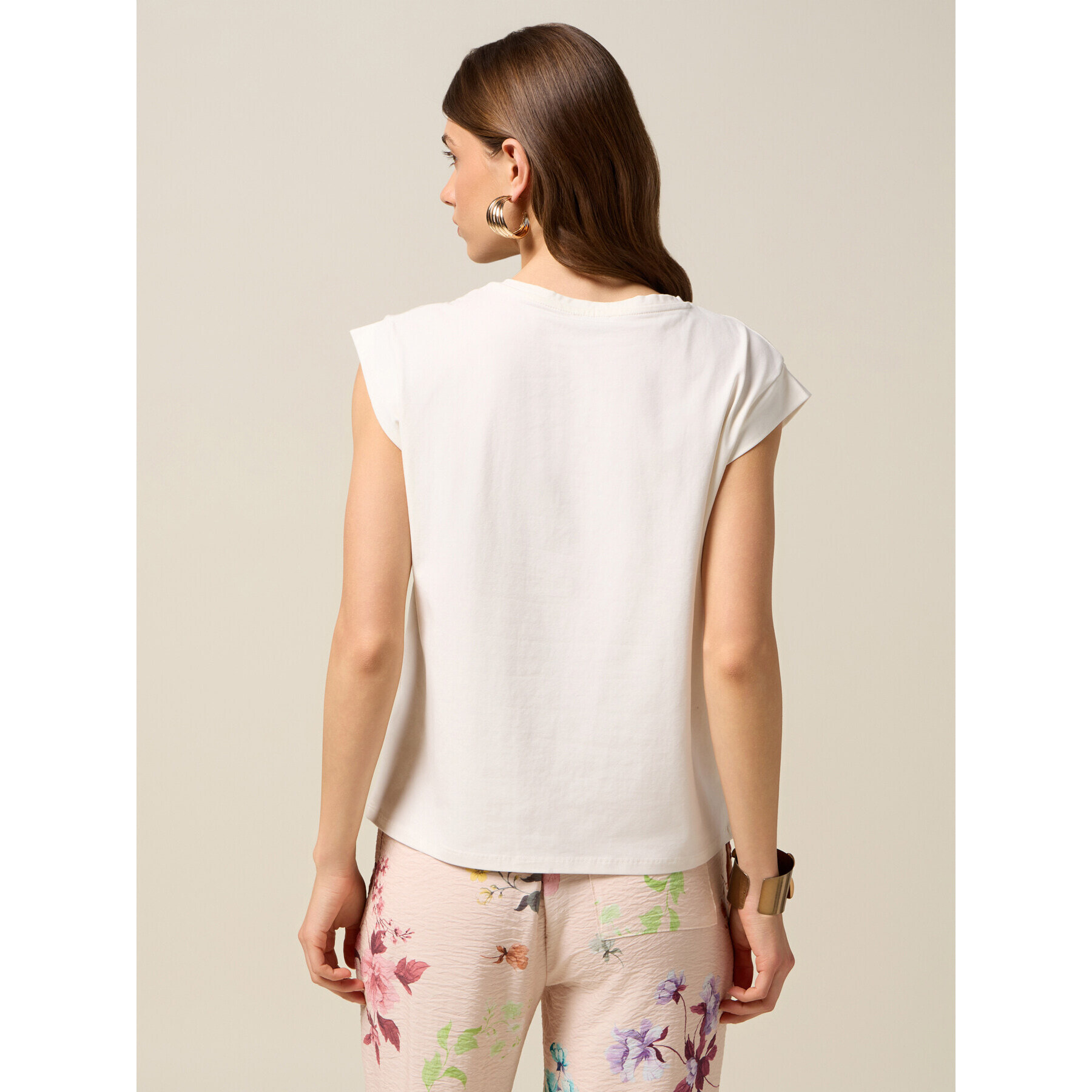 Oltre - T-shirt con bottoni decorativi - Bianco