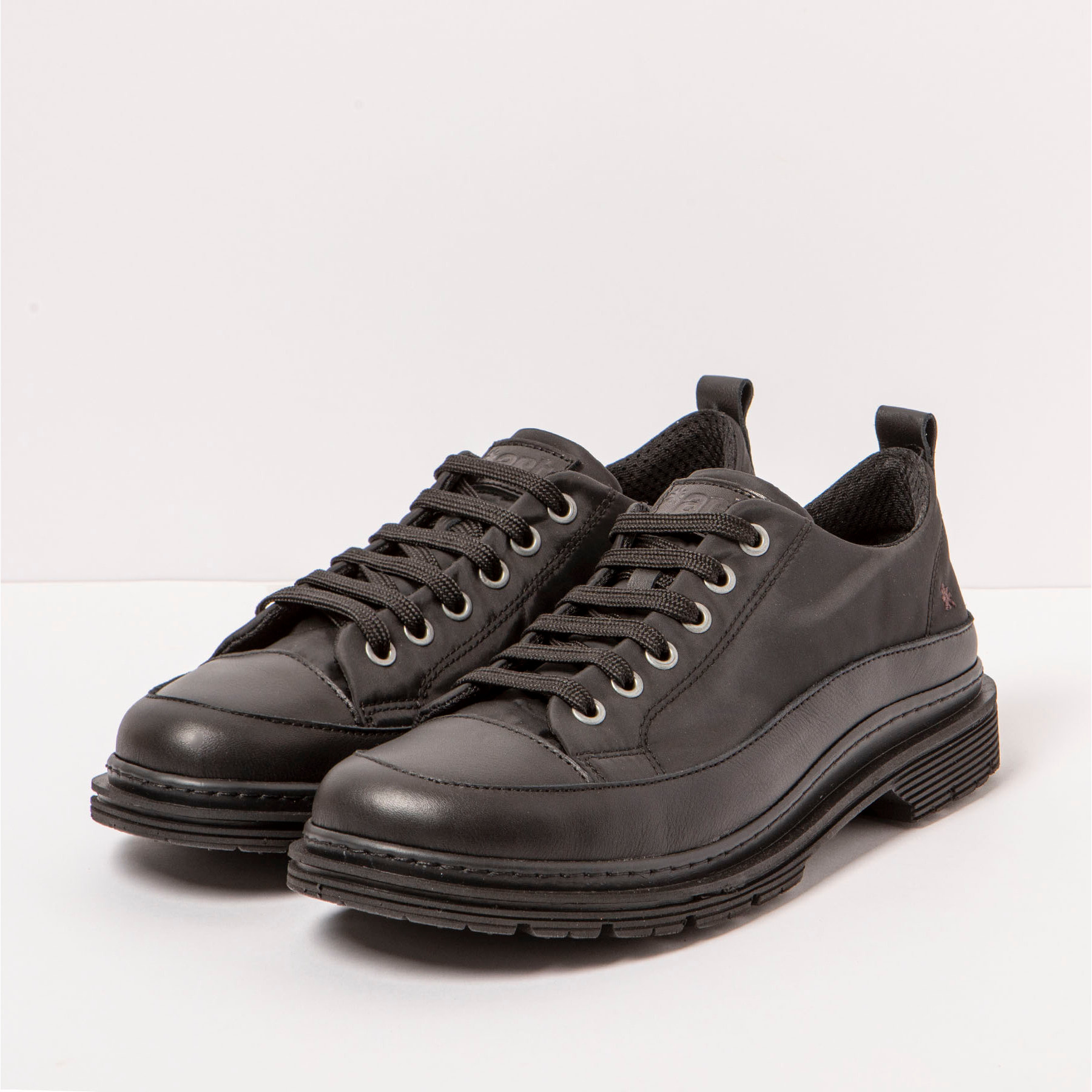 Zapatillas 1894 NYLON TOTAL BLACK/ BIRMINGHAM color Total black