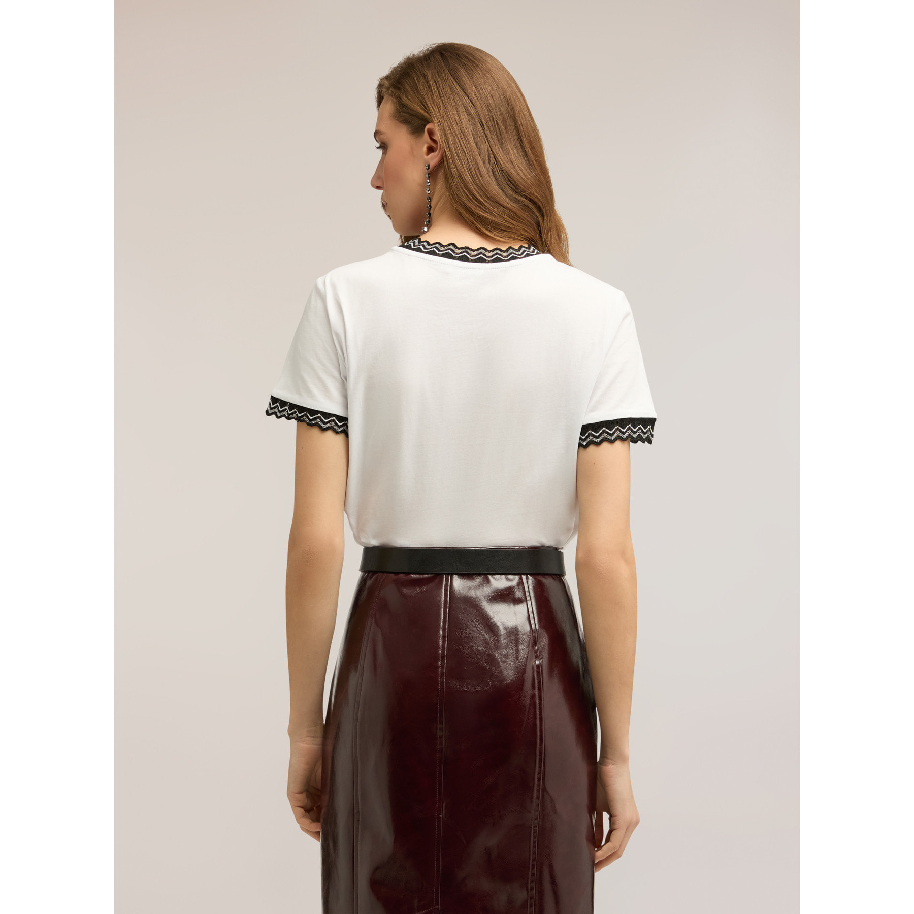 Motivi - T-shirt con bordi in maglia - Bianco