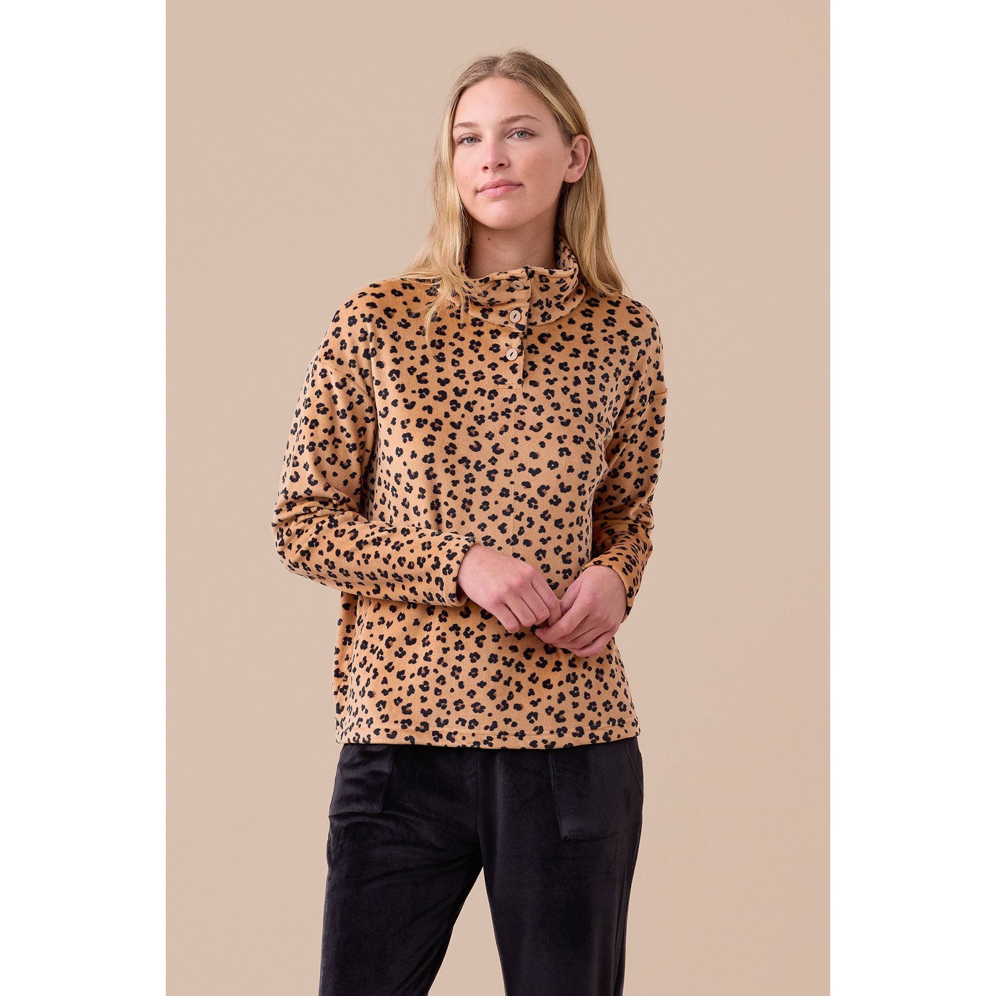 Completo donna ciniglia felpata - soft touch articolo maculato. Noidinotte