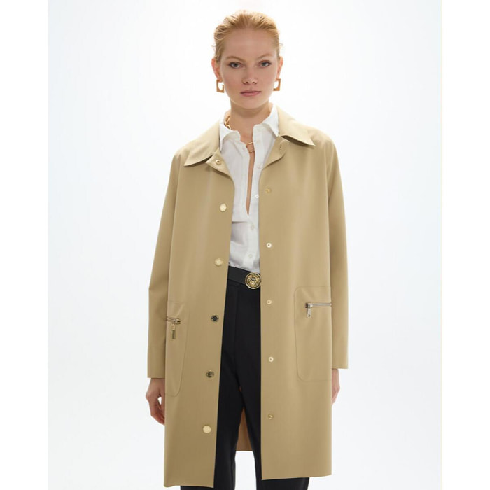 Gabardine tecnica tagliata al laser