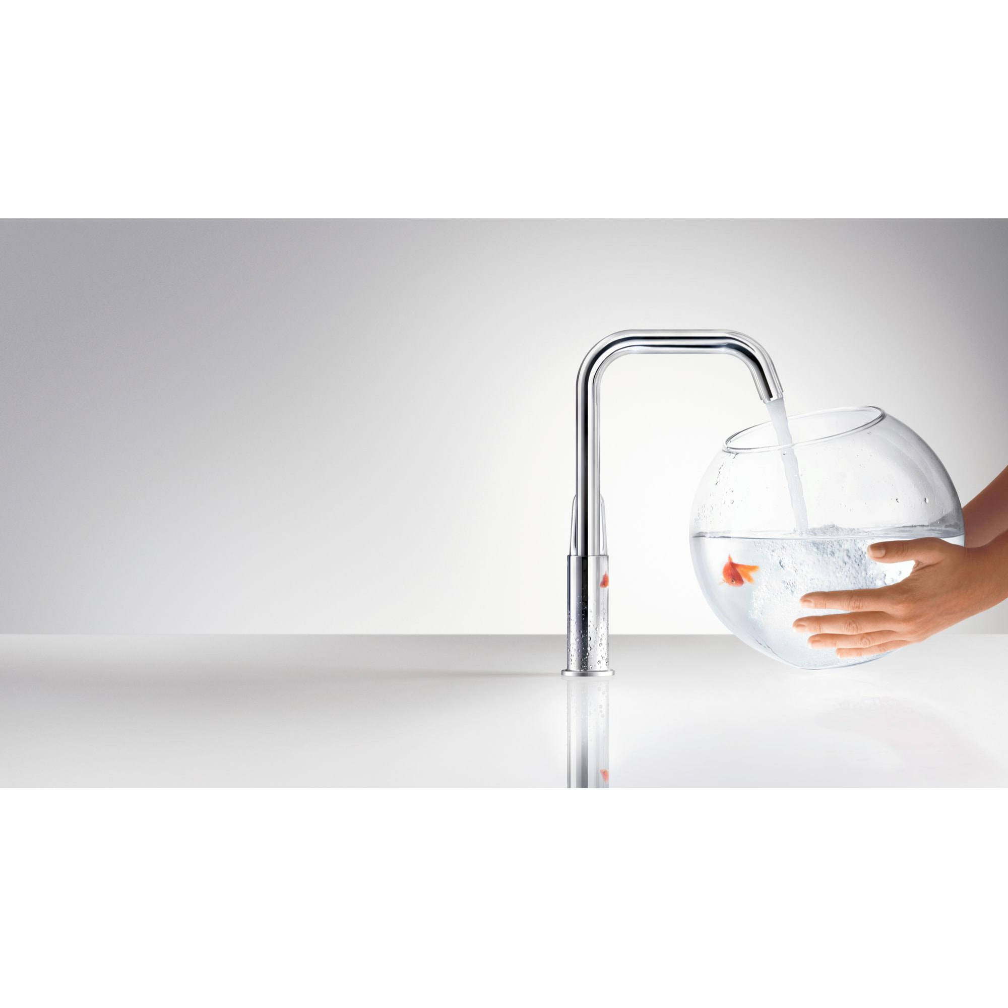 Mitigeur de lavabo 240 Focus bec haut, avec tirette et vidage chromé