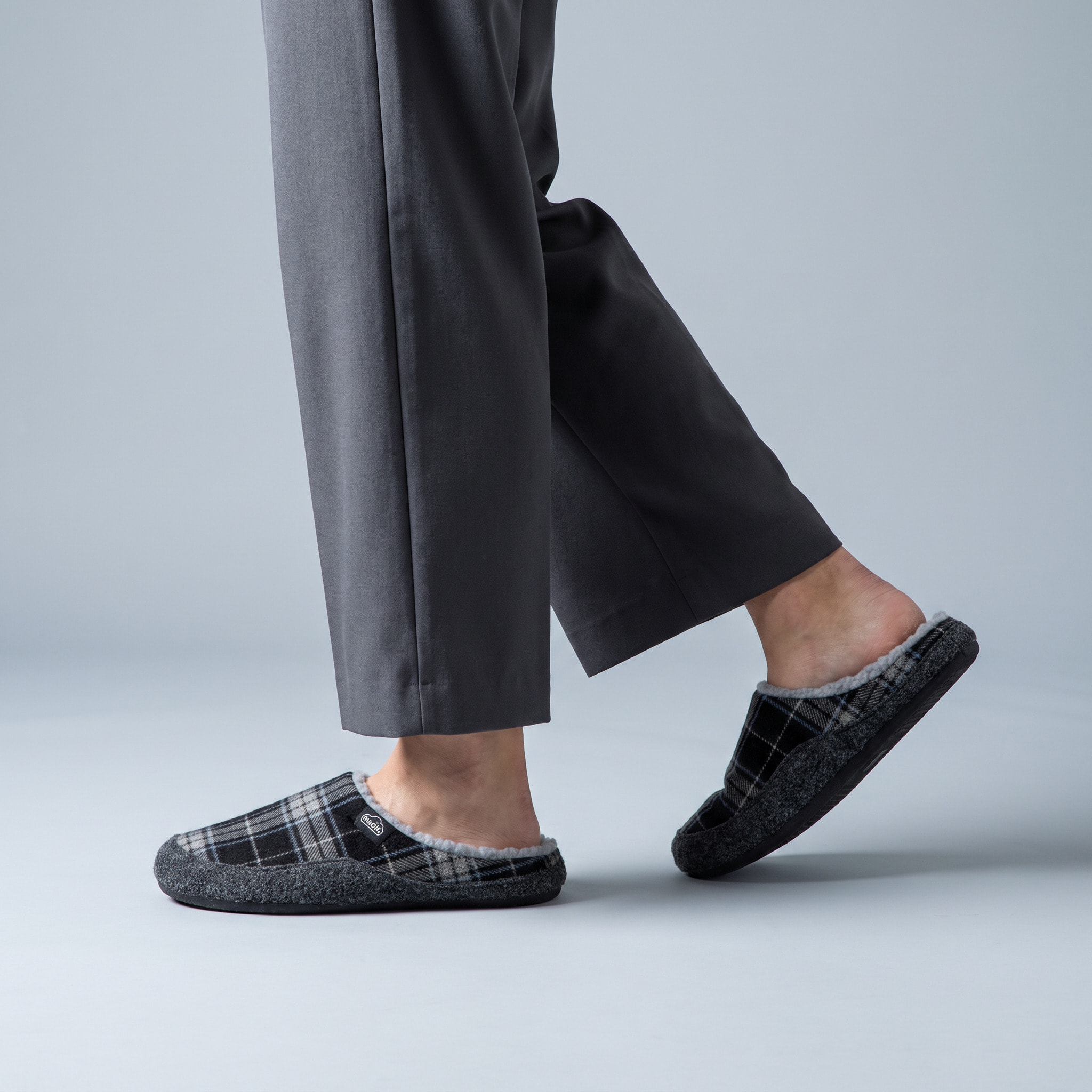 Zapatillas de casa , Nessy
