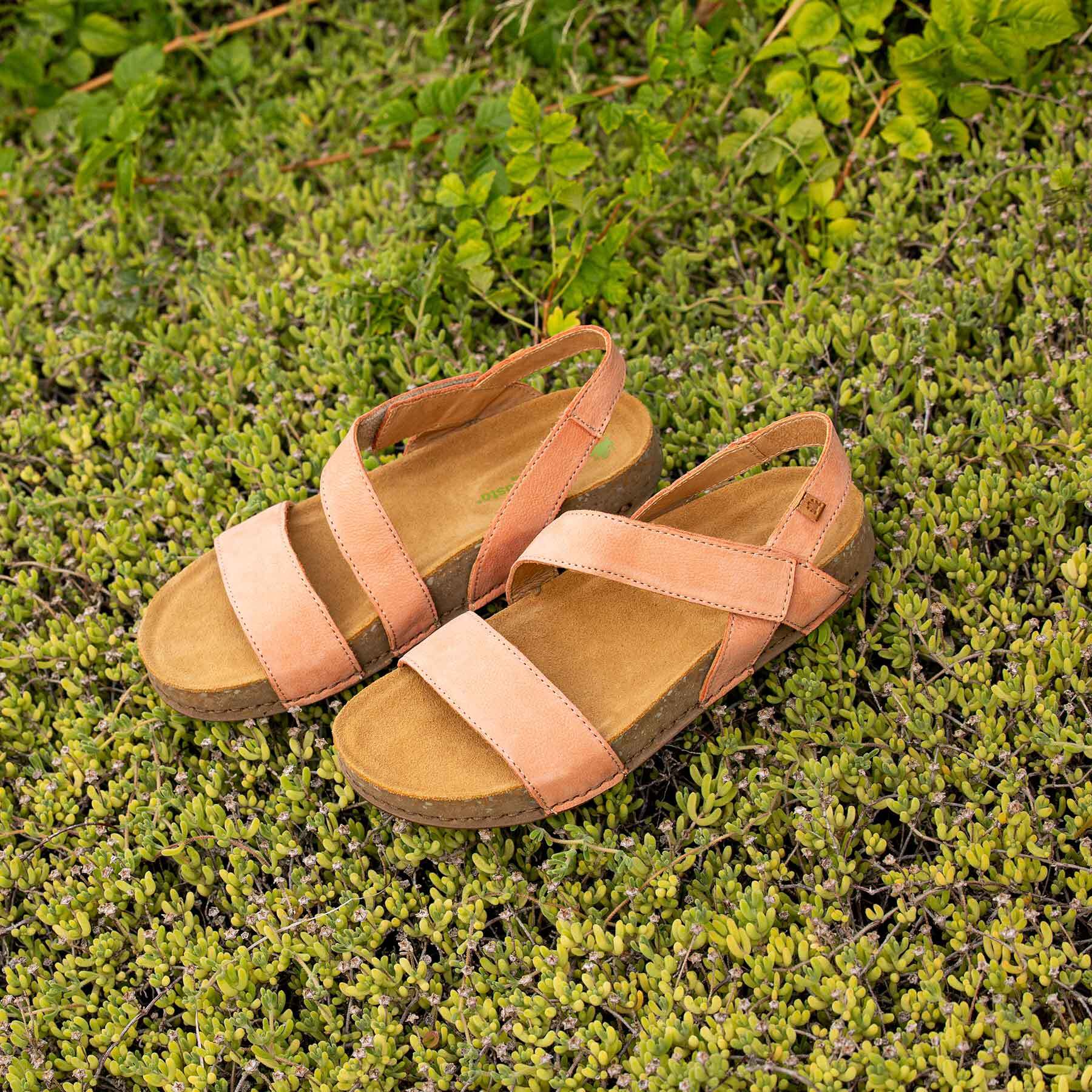 Sandalias N5791 NOBUCK LAVADO SALMON / BALANCE color Salmon