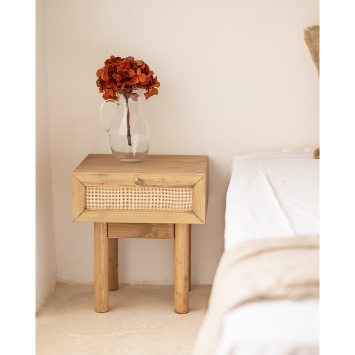 Chevet en bois massif et raphia avec un tiroir en chêne foncé 40x45cm Hauteur: 45 Longueur: 40 Largeur: 37