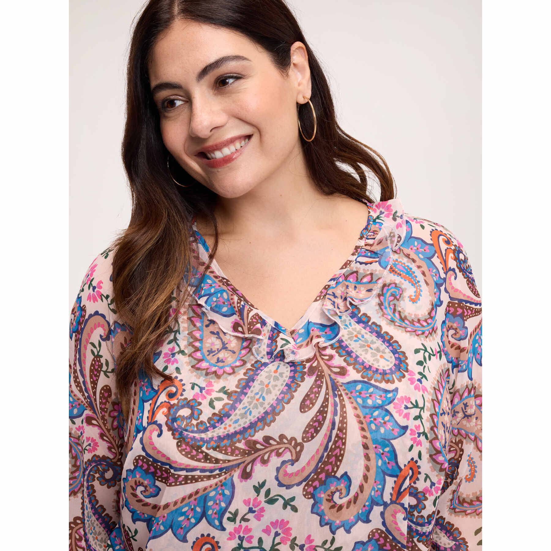 Fiorella Rubino - Blusa con stampa e volant in georgette - Beige