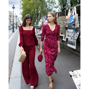 Pantalón de mujer campana de talle alto.