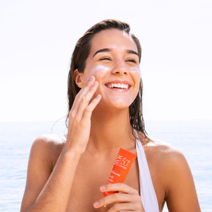 Sun Secure - Fluide Non Gras - Fini Invisible SPF50+ 50 ml