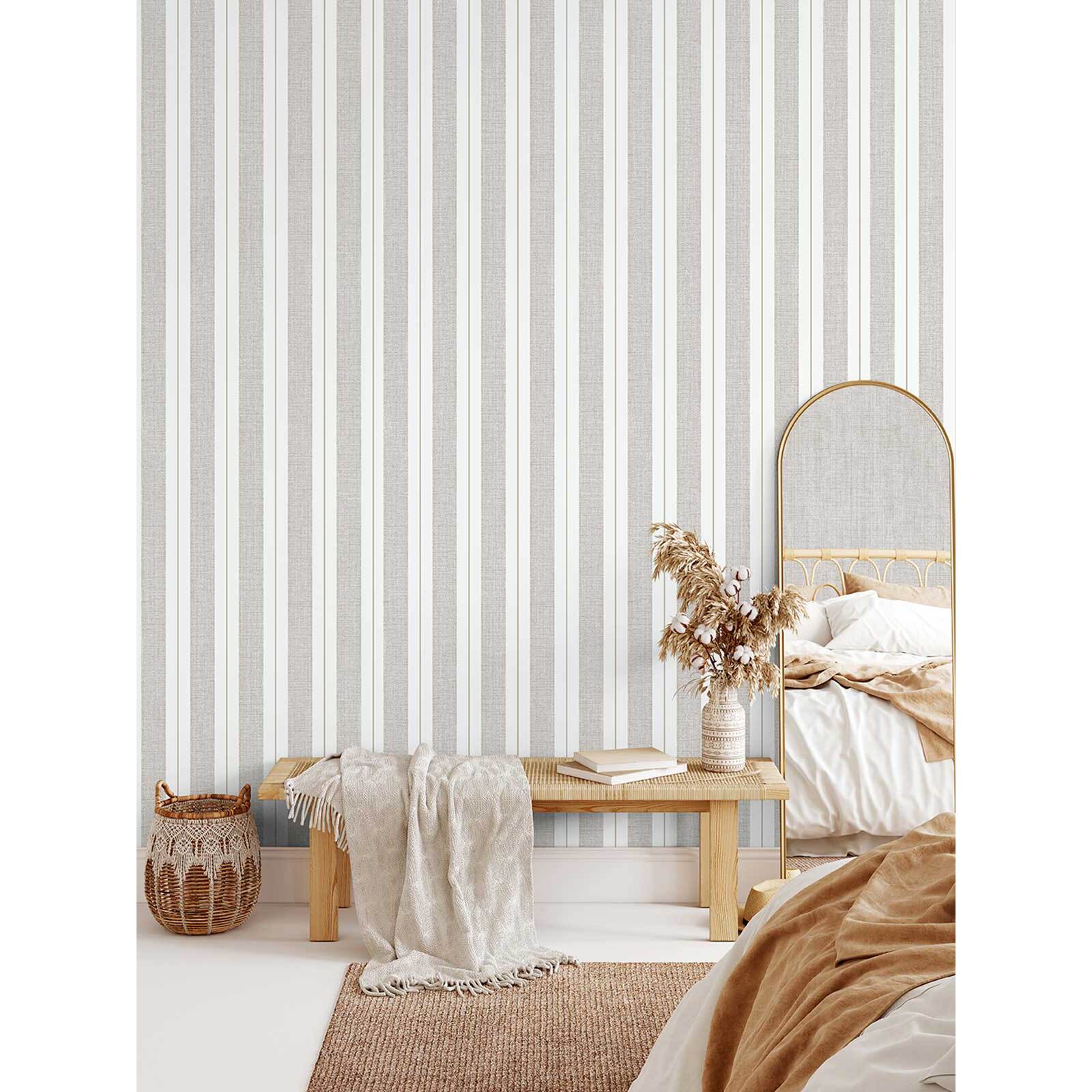 Papier peint rayures tissé gris lin filet or