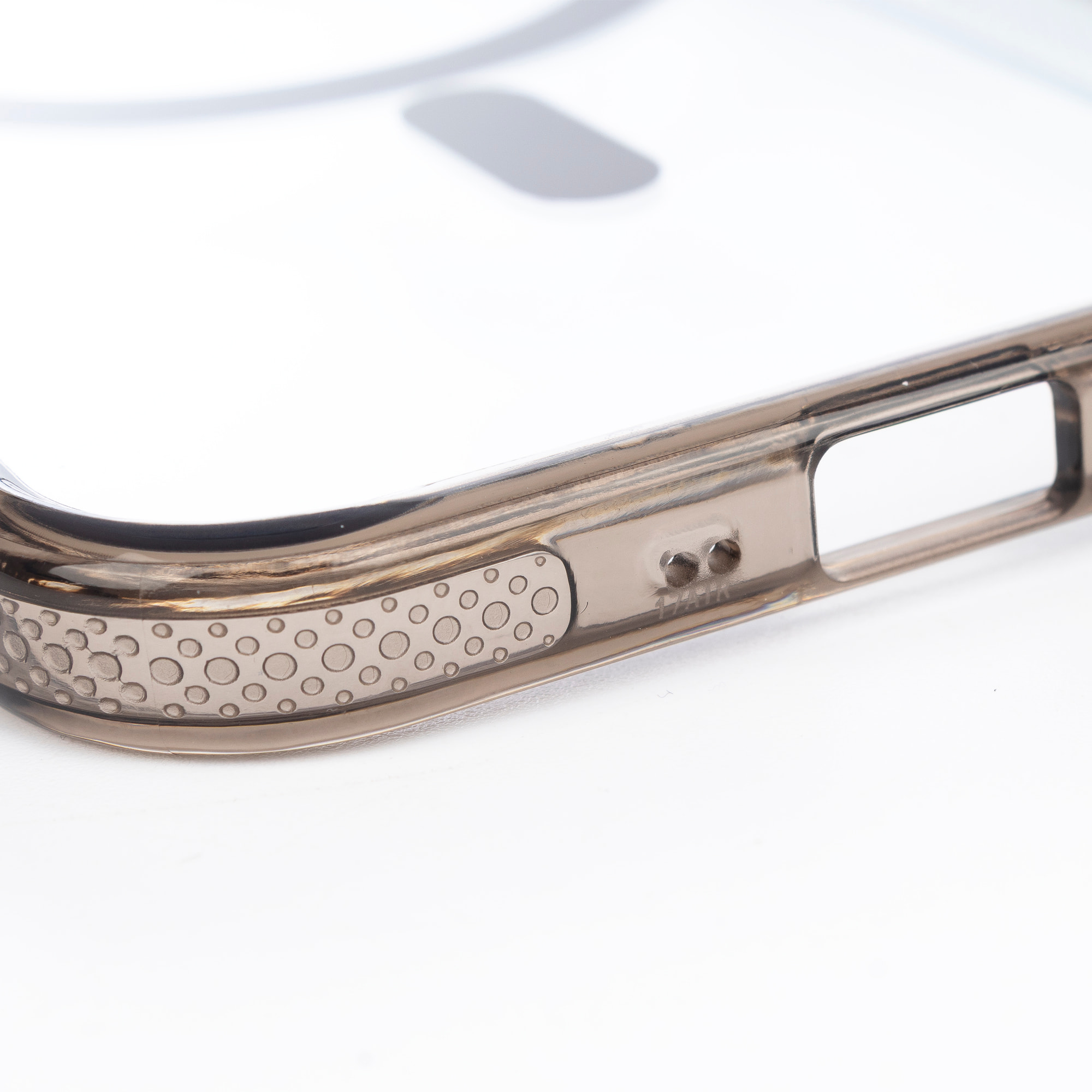 Custodia trasparente con fotocamera coperta e bordi neri. Magsafe per iPhone 17 Air.