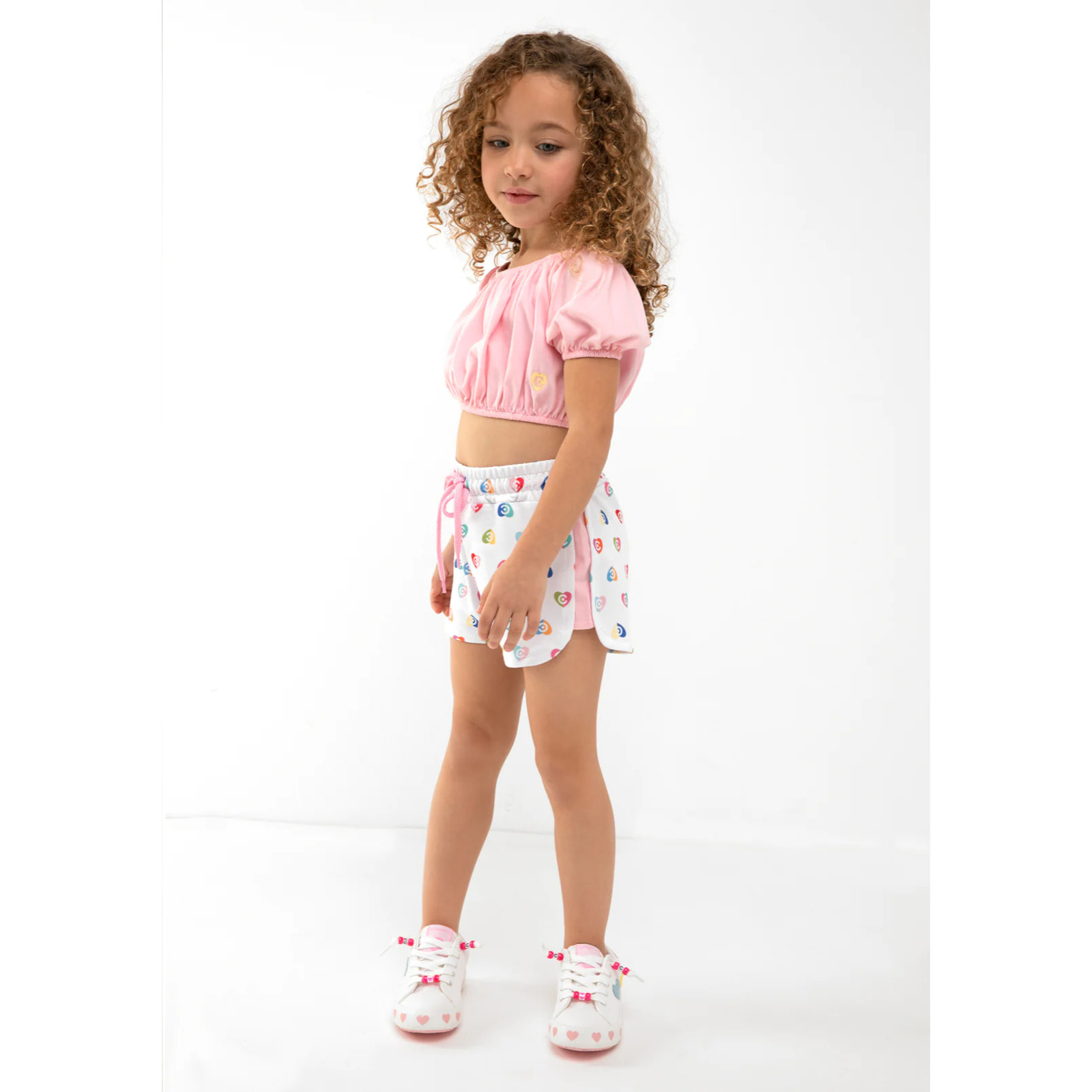 Shorts Deportivos Corazones Multicolor