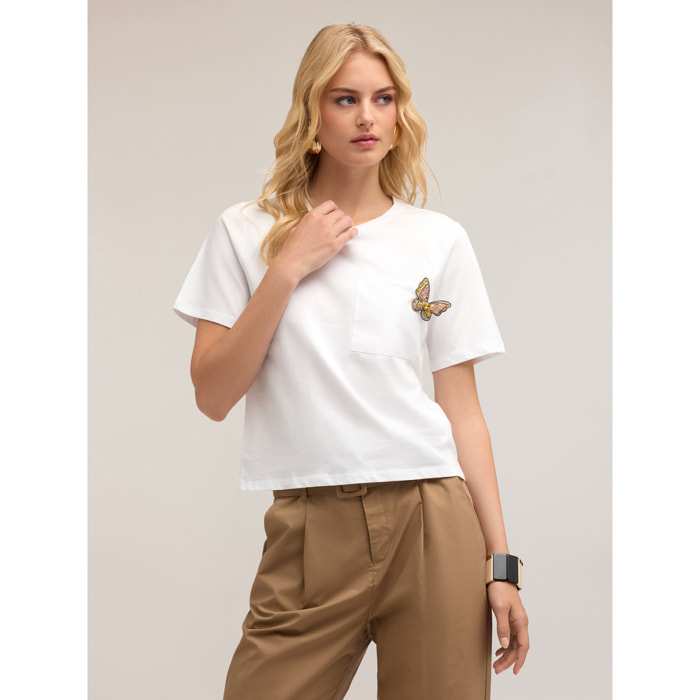 Motivi - T-shirt con spilla a farfalla - Bianco
