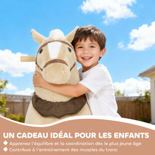 Cheval debout sur roulettes en peluche selle étrier poignées 72L x 32l x 80H beige marron blanc