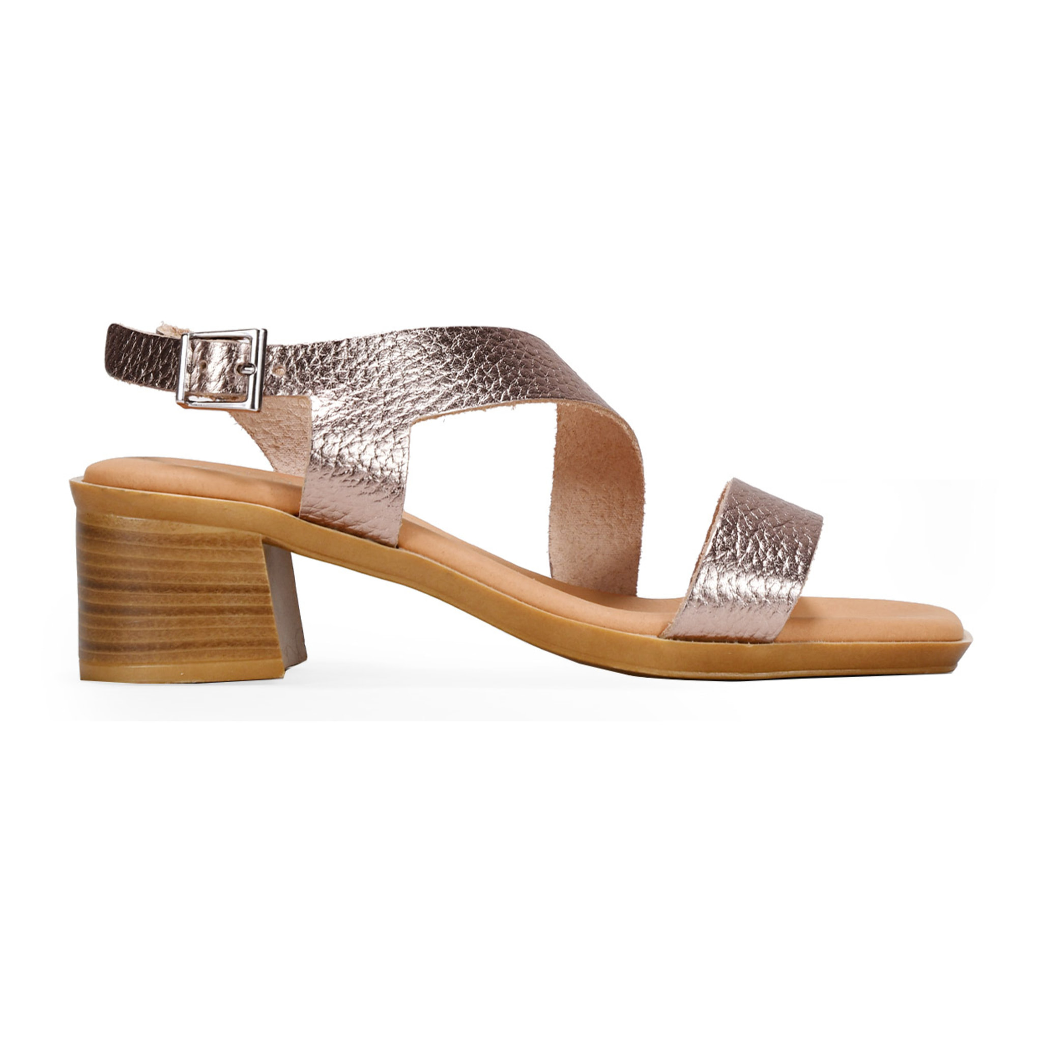 Sandalias metalizadas en piel con tacón efecto madera